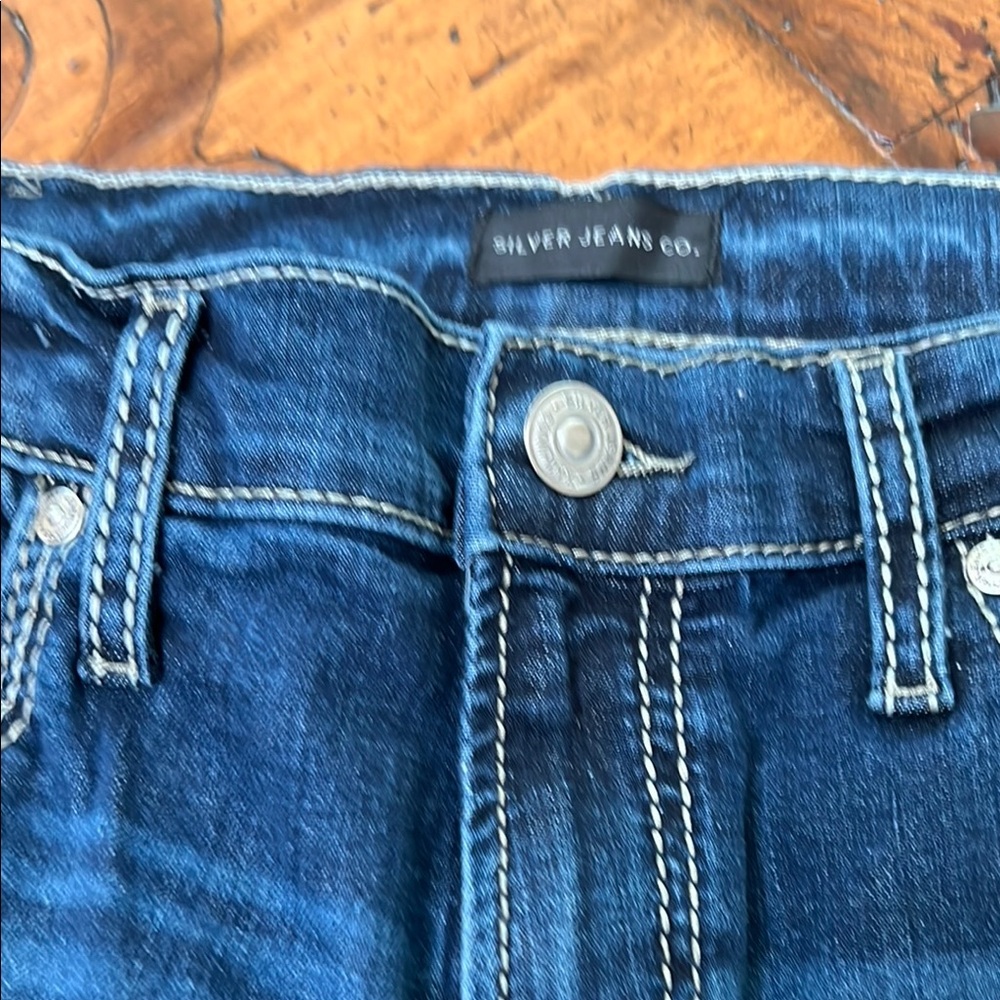 Silver Jeans - Picture 5 of 10